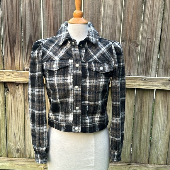 Blank NYC cropped flannel shacket, size XS - Picture 1 of 6